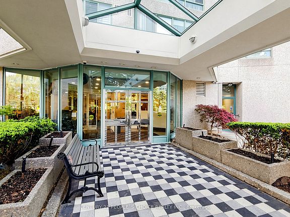 3rd image of 7805 Bayview Ave #413