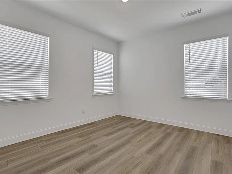 3198 Shirecrest Ln — Photo 34