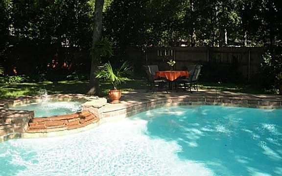 4th image of 103 Cross Creek Dr