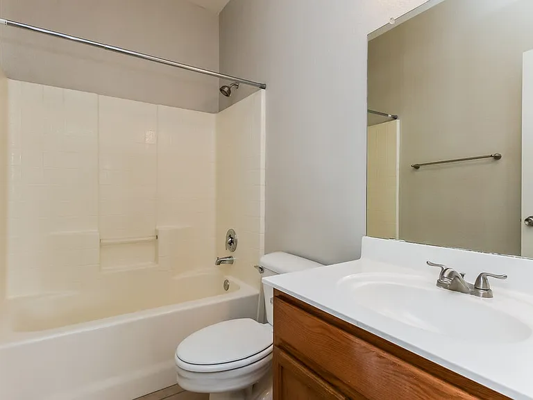 3402 N 129th Dr — Photo 15