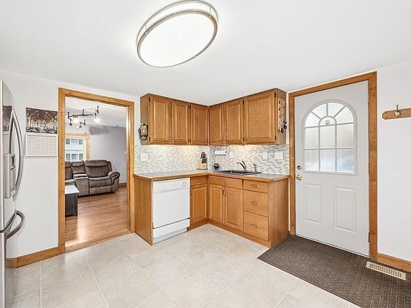 2nd image of 31 West St