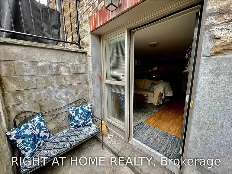 1198 Avenue Rd #B — Photo 12