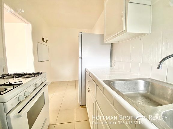 4th image of 3616 Highland Ave #U