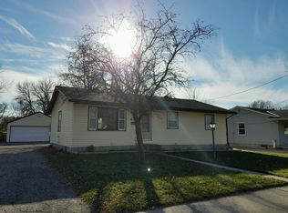 429 McKinley Ave, North Mankato, MN 56003