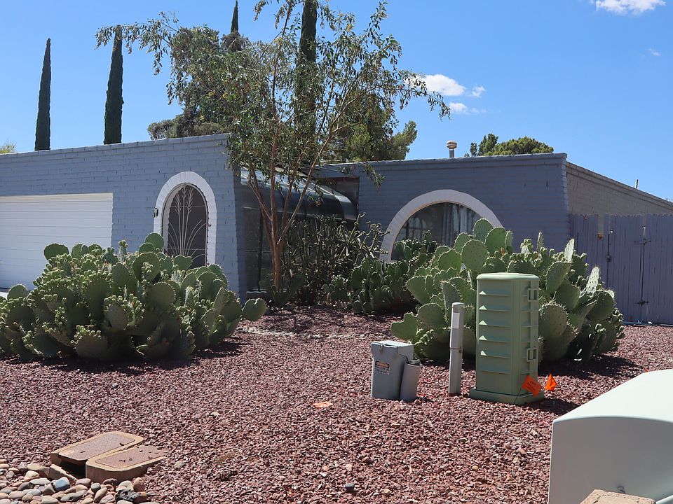 1st image of 956 OCOTILLO Drive