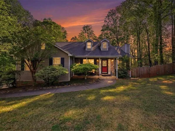 115 Oak Crest Ln, Dallas, GA 30132