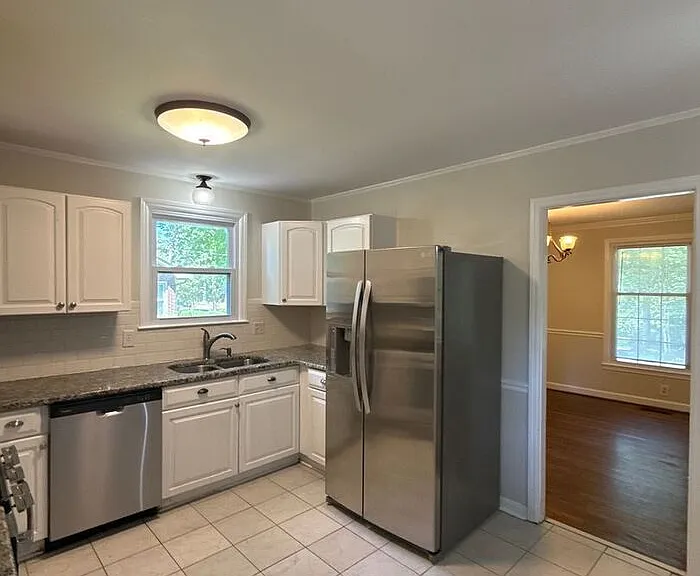 5710 Charing Pl — Photo 7