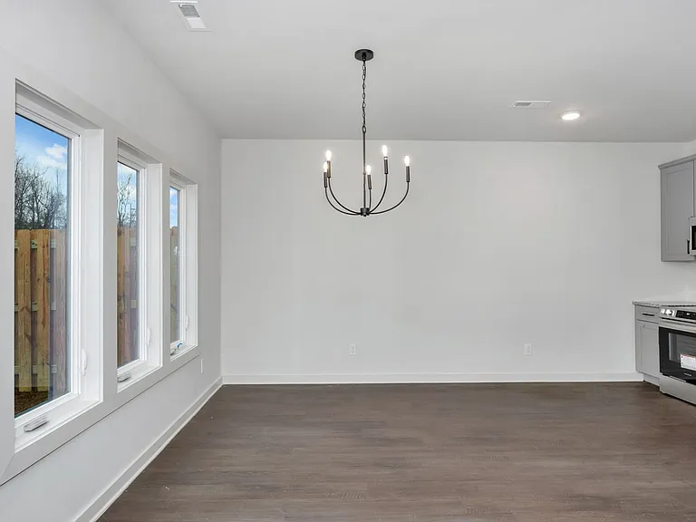 2506 Freeman Rd — Photo 15