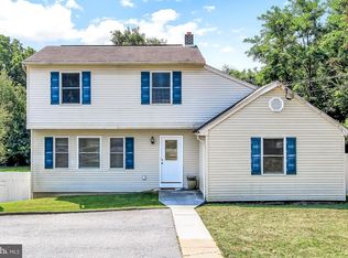 5121 Circle Dr, Harrisburg, PA 17112