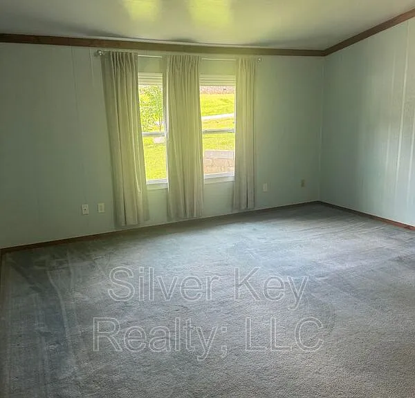 235 Rose Dr — Photo 5