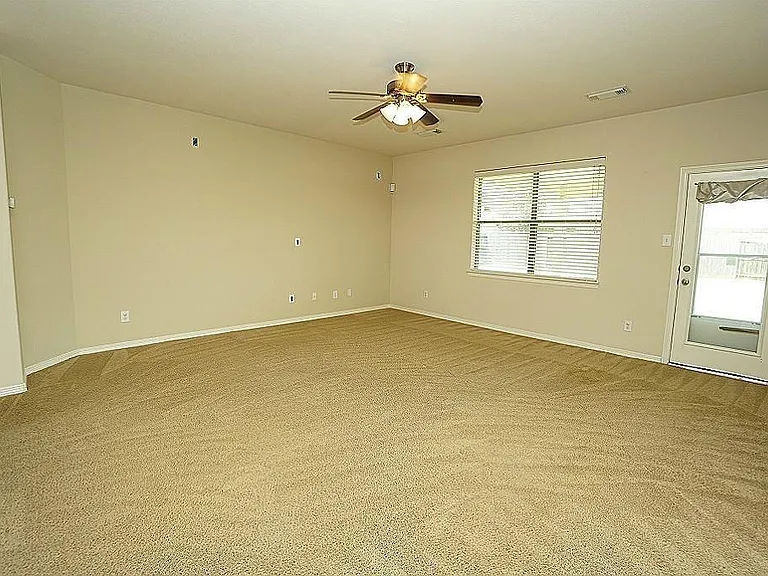 4022 Regal Stone Ln — Photo 10