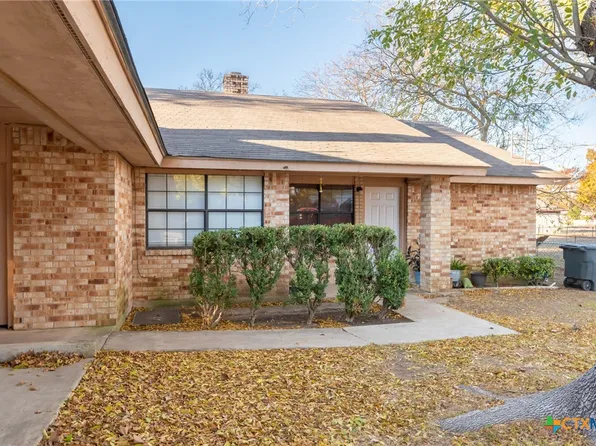 724 Woodcrest Cir, New Braunfels, TX 78130