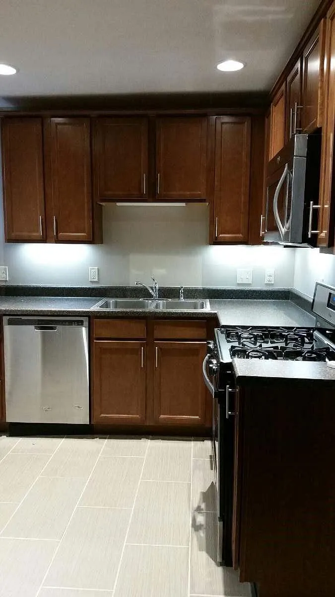 New birch cabinets, tiled kitchen - 3105 Dewey Ave #11