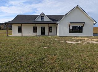 555 Free Ferry Rd, Burkesville, KY 42717