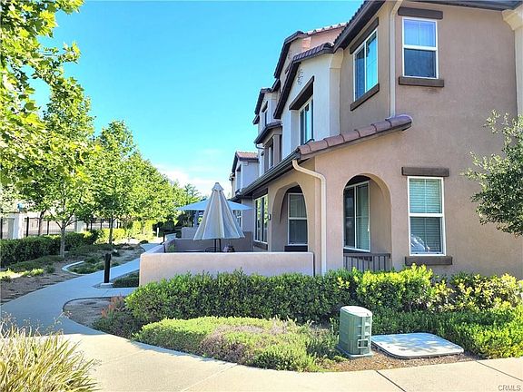 4th image of 40955 Belleray Ave