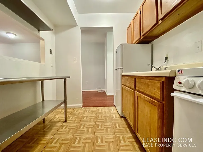 1721 11th St NW #2 — Photo 8