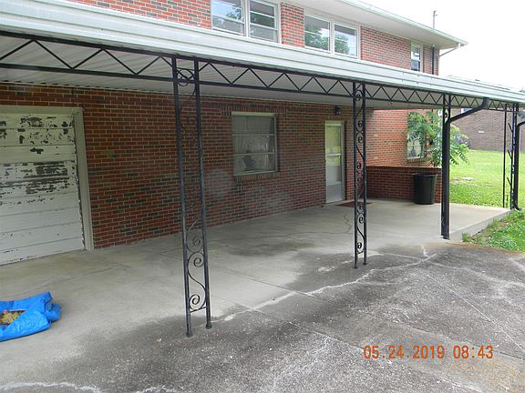 4th image of 1102 Dow Dr