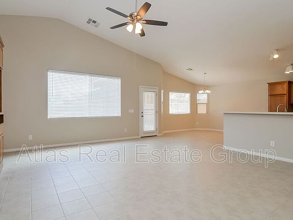 3rd image of 3712 Waynesvill St