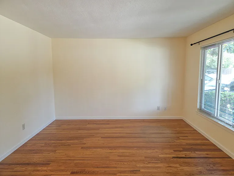 1530 S Wolfe Rd — Photo 7