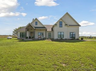 5522 N 180th Rd, Beggs, OK 74421