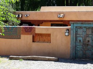 303 Destino Rd, Taos, NM 87571