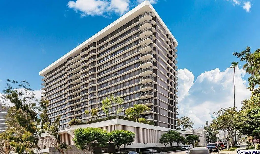 2 bed, 1640 sqft, $4,000 — Photo 1