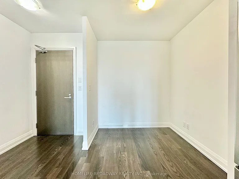 7161 Yonge St #2833 — Photo 4