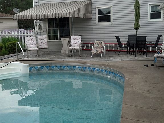 4th image of 35 Cannas Ct