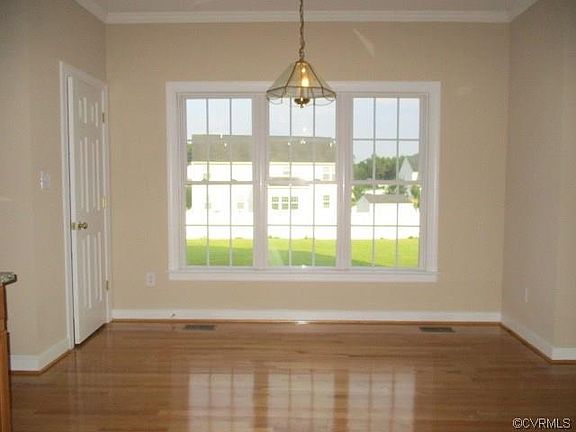 3rd image of 11206 Mill Place Ter