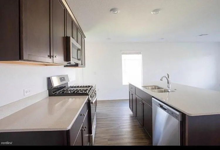 7129 Dancing Wind Ln — Photo 7