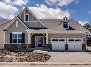 327 Arabian Cir, Willowbrook, IL 60527