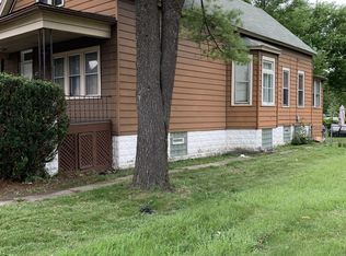 27 E 138th St, Riverdale, IL 60827