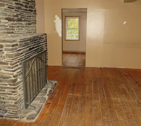 2nd image of 14 Vine Ave