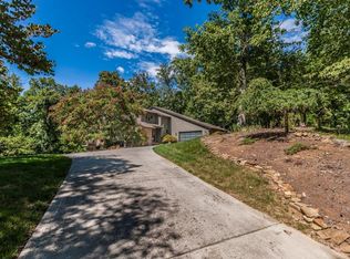 12633 Red Fox Dr, Knoxville, TN 37922