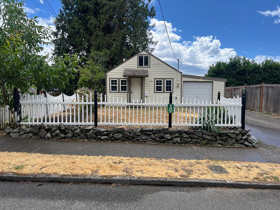 1st image of 10111 NE 186th St