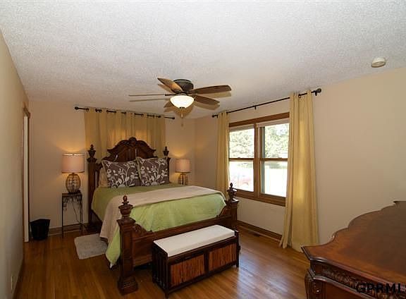 5th image of 2708 Crawford St