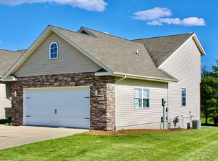 1701 A Timber Wolf Ln, Mahomet, IL