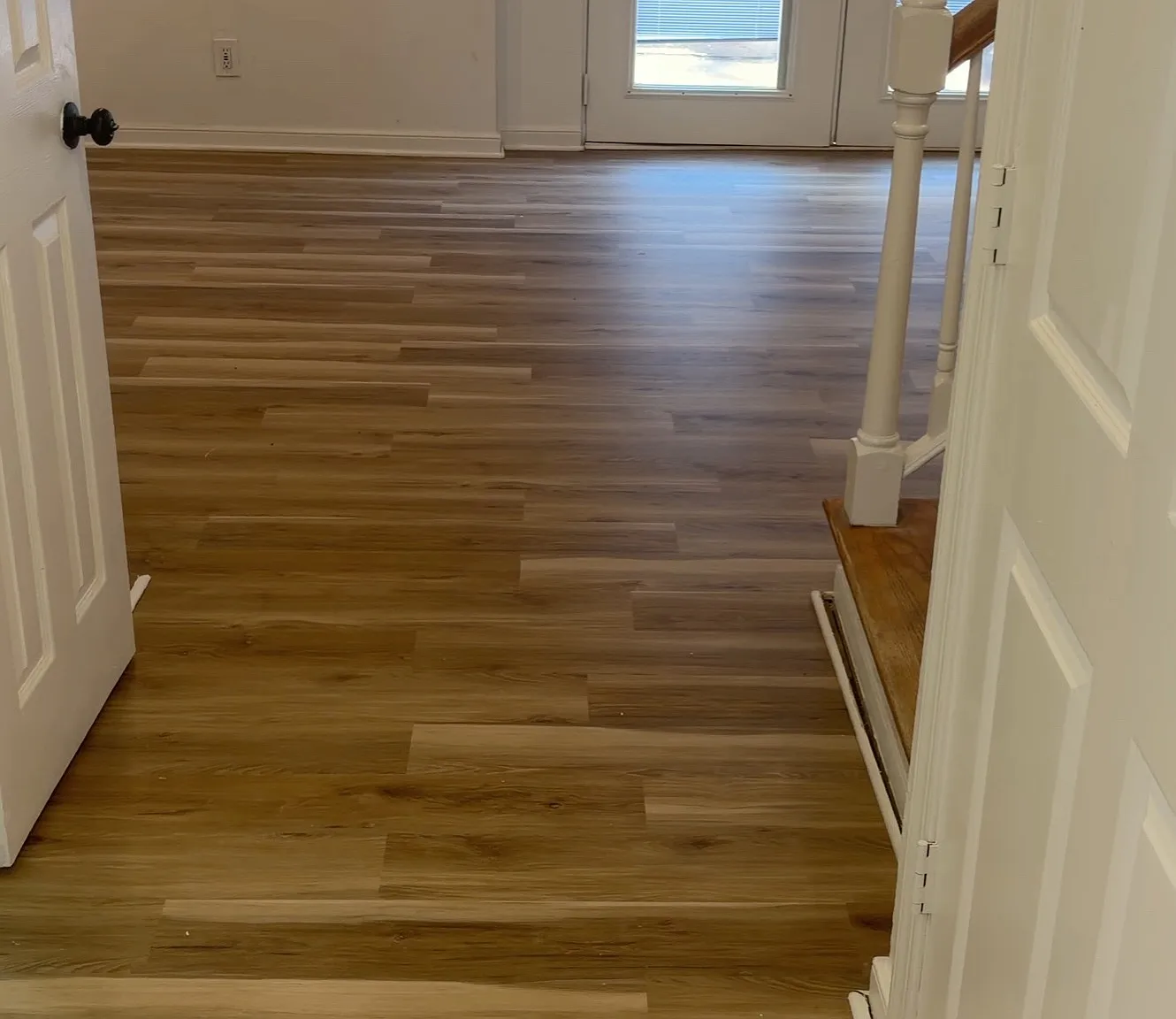 1120 Hillside Ave — Photo 2