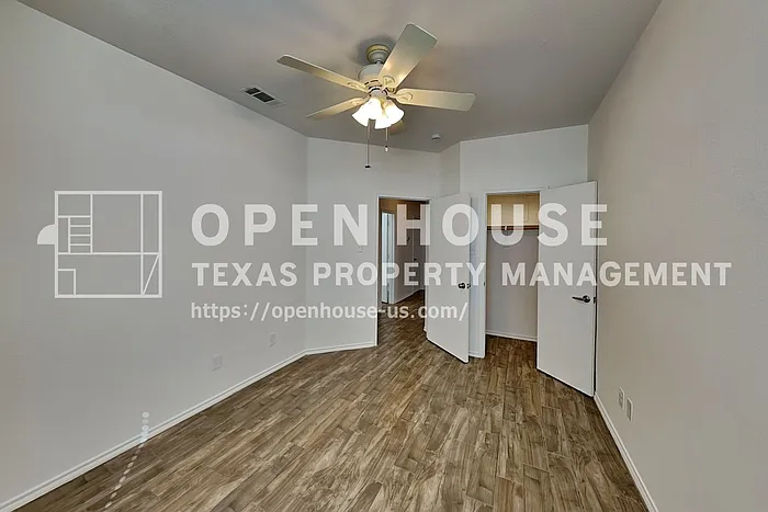 828 Pebblecreek Dr — Photo 13