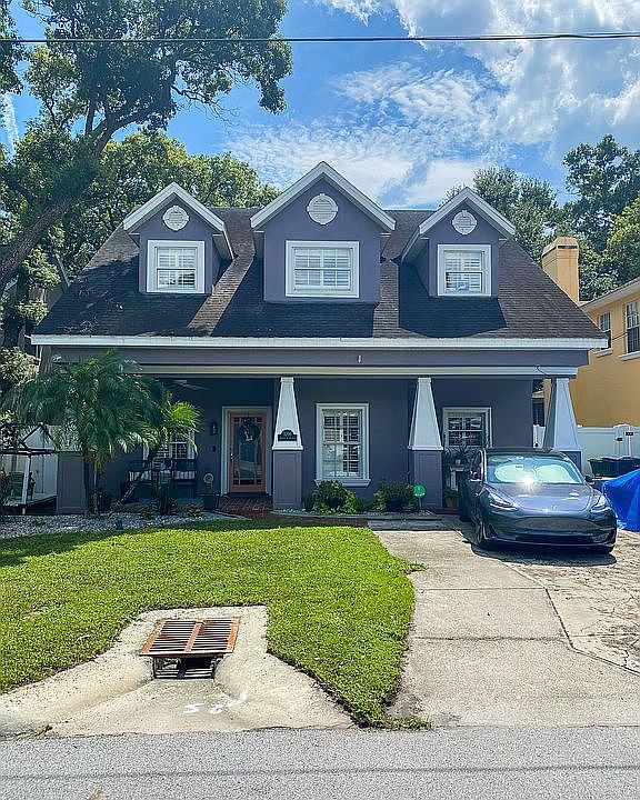 2nd image of 3206 W Oakellar Ave