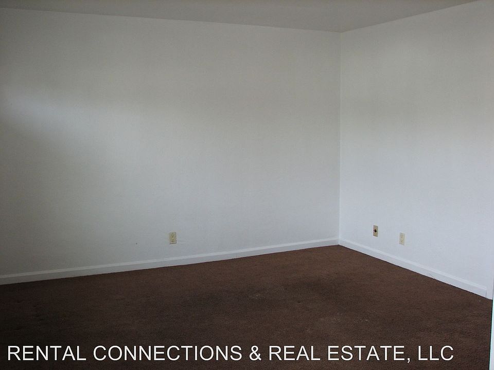 2nd image of 503 N Alder St