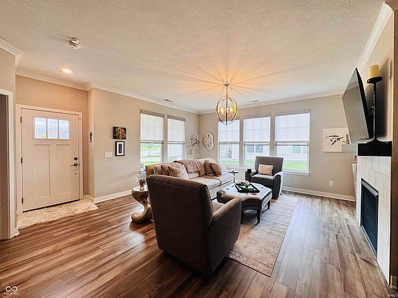 3rd image of 11730 Harvester Cir S