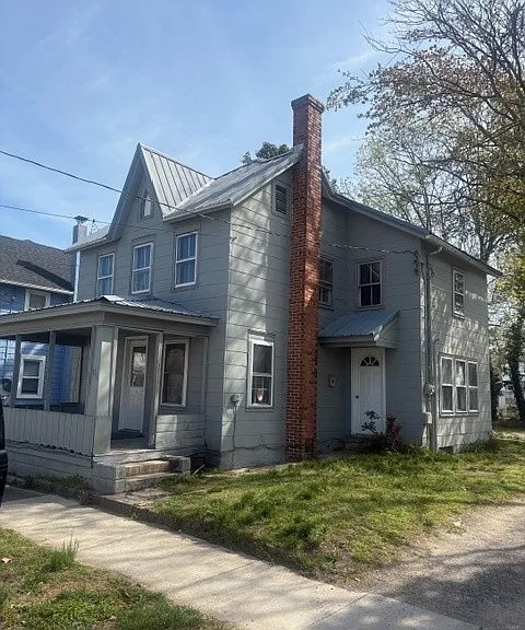 111 Fisher Ave — Photo 4