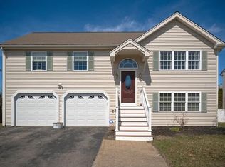 15 Matteo St, Worcester, MA 01606
