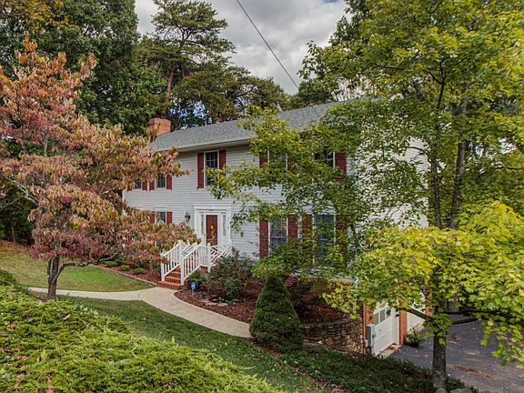2nd image of 3716 Dogwood Ln SW