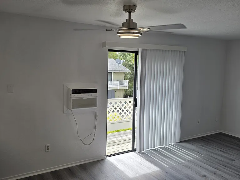 5550 Traffic Way #7 — Photo 16