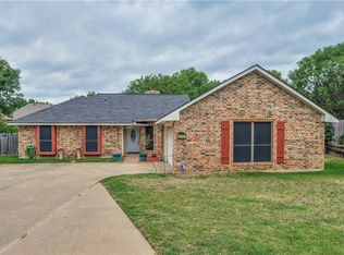 6111 Leagrove Ct, Arlington, TX 76016