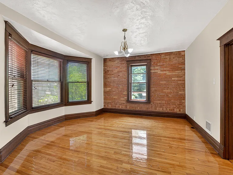 70XX W Park Ave — Photo 9