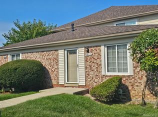 44424 Newburyport Dr, Canton, MI 48187