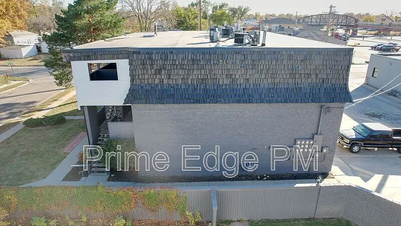 Building Photo - 1109 N 28th St #11
